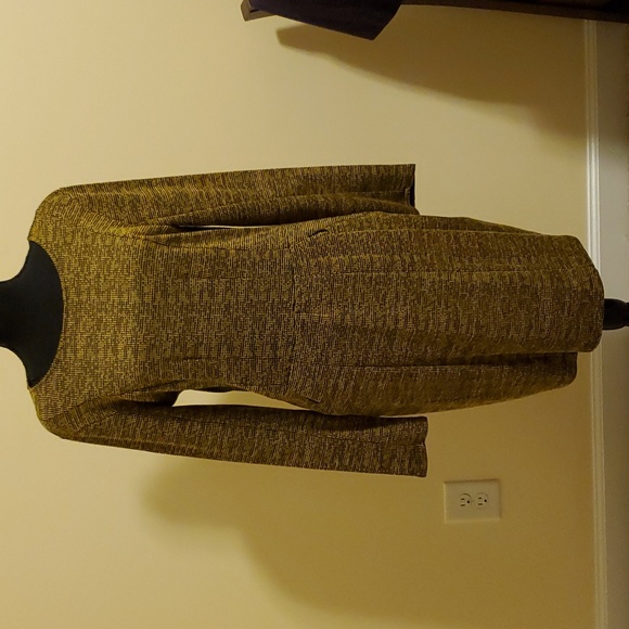 H&M - Picture 1 of 5